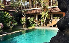 Merthayasa Bungalows